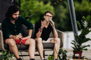 Synchro-Talk