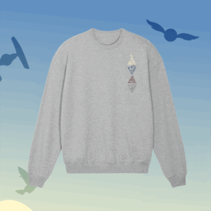 Elements Sweater - Elbenwald Festival Grau melierter Sweatshirt mit bunten, geometrischen Mustern, ideal für das Elbenwald Festival. Bequem und stylisch, perfekt für Fans von Musik und Popkultur. Trage deinen Nerd-Style mit diesem einzigartigen Kleidungsstück.